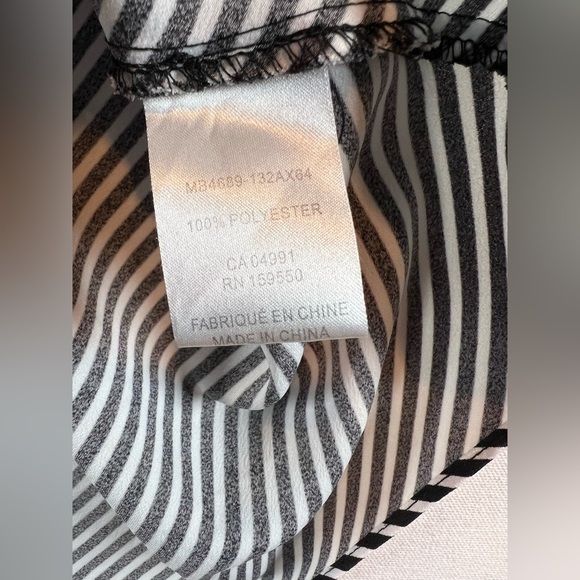 Anthropologie Madison d’Amelie black white stripe blouse size Small slimming - Picture 5 of 10